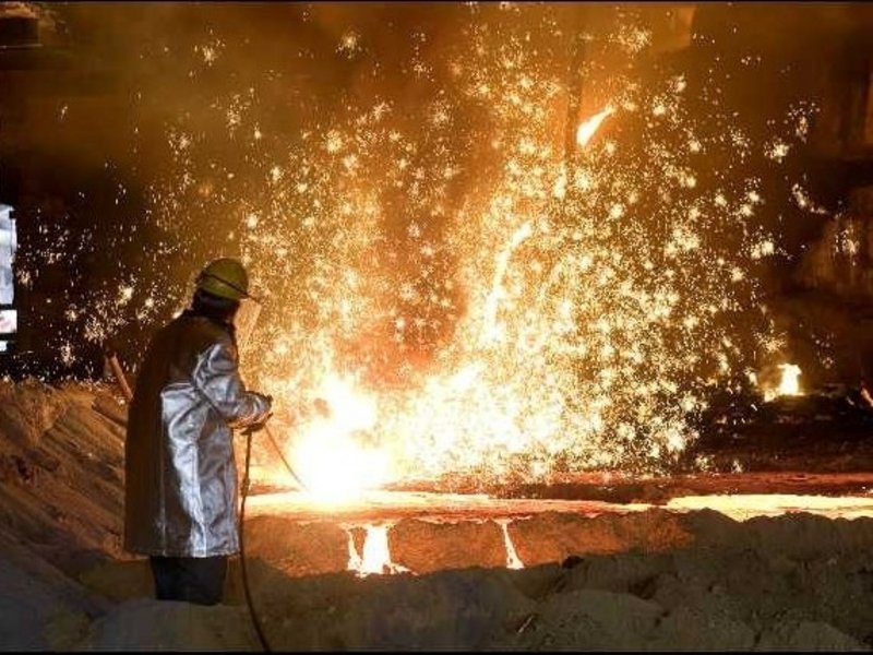 Acciaio liquido. Spazio Verticale nel rogo della ThyssenKrupp